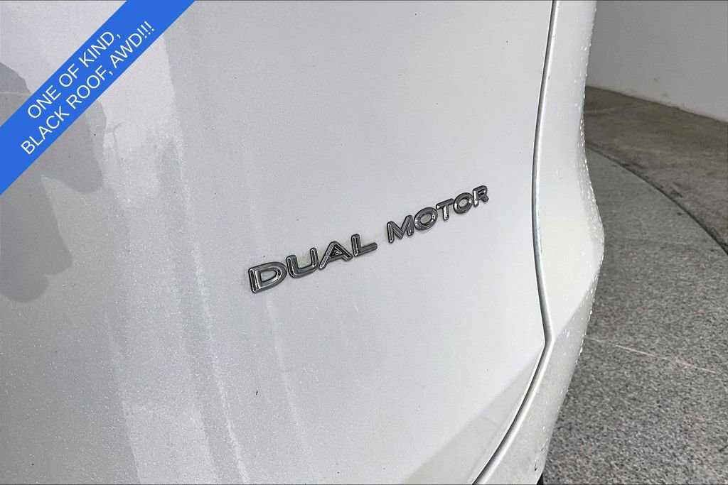 Used 2021 Tesla Model Y Long Range AWD/4WD image 38