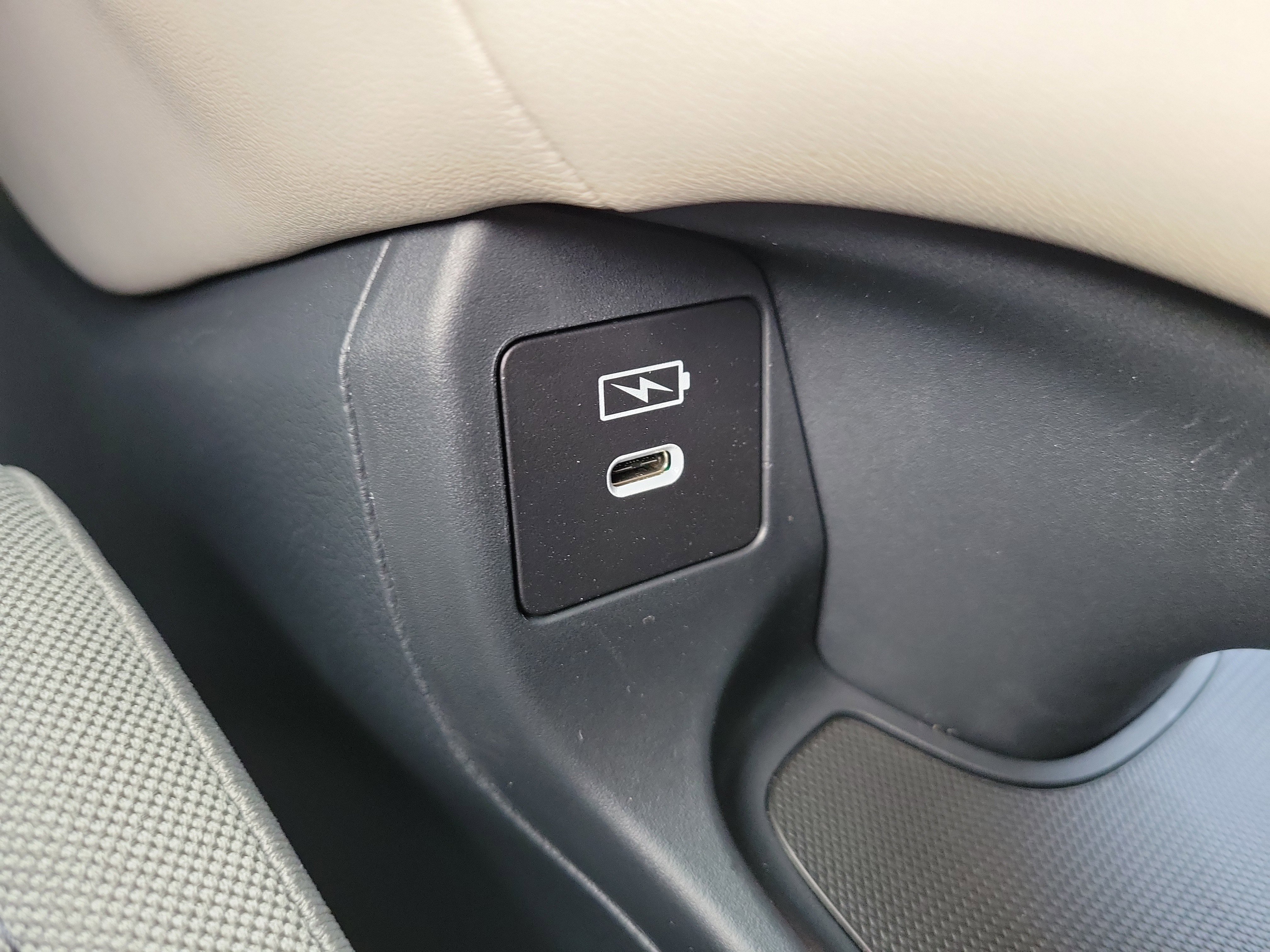 New 2026 Honda HR-V LX image 26