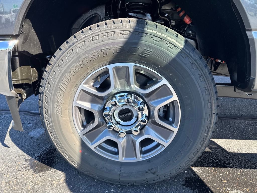 New 2026 Ford F350 Lariat w/ FX4 Off-Road Package image 26