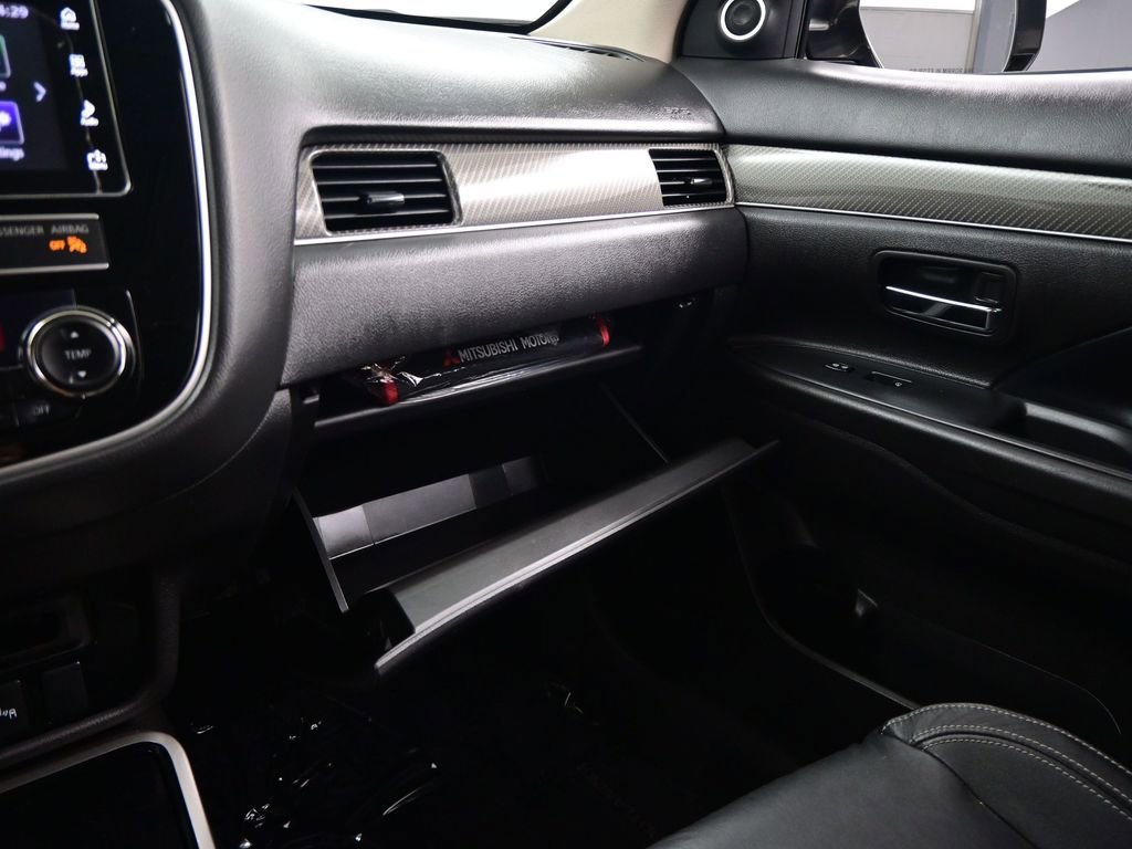 Used 2019 Mitsubishi Outlander SEL image 25