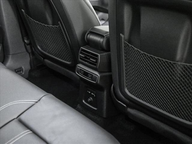 Used 2024 Audi Q4 e-tron Premium Plus w/ Premium Plus image 18