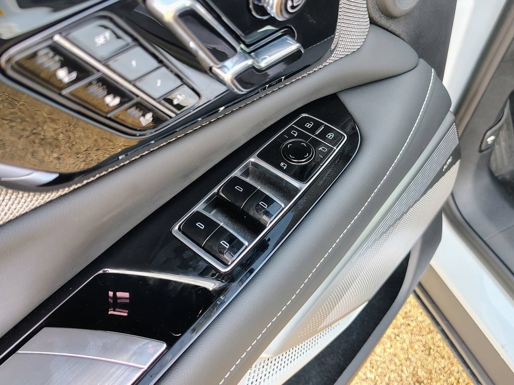 New 2027 Cadillac Optiq Premium Luxury AWD/4WD image 20