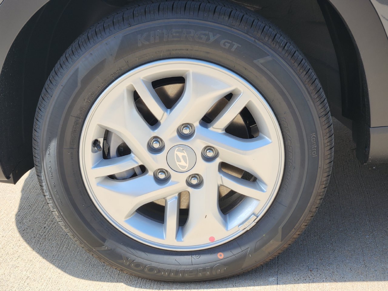 New 2026 Hyundai Venue SE FWD image 7