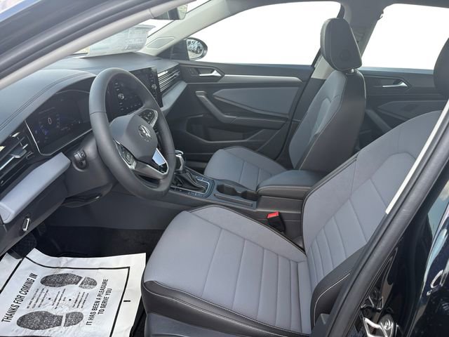 New 2026 Volkswagen Jetta SE image 9