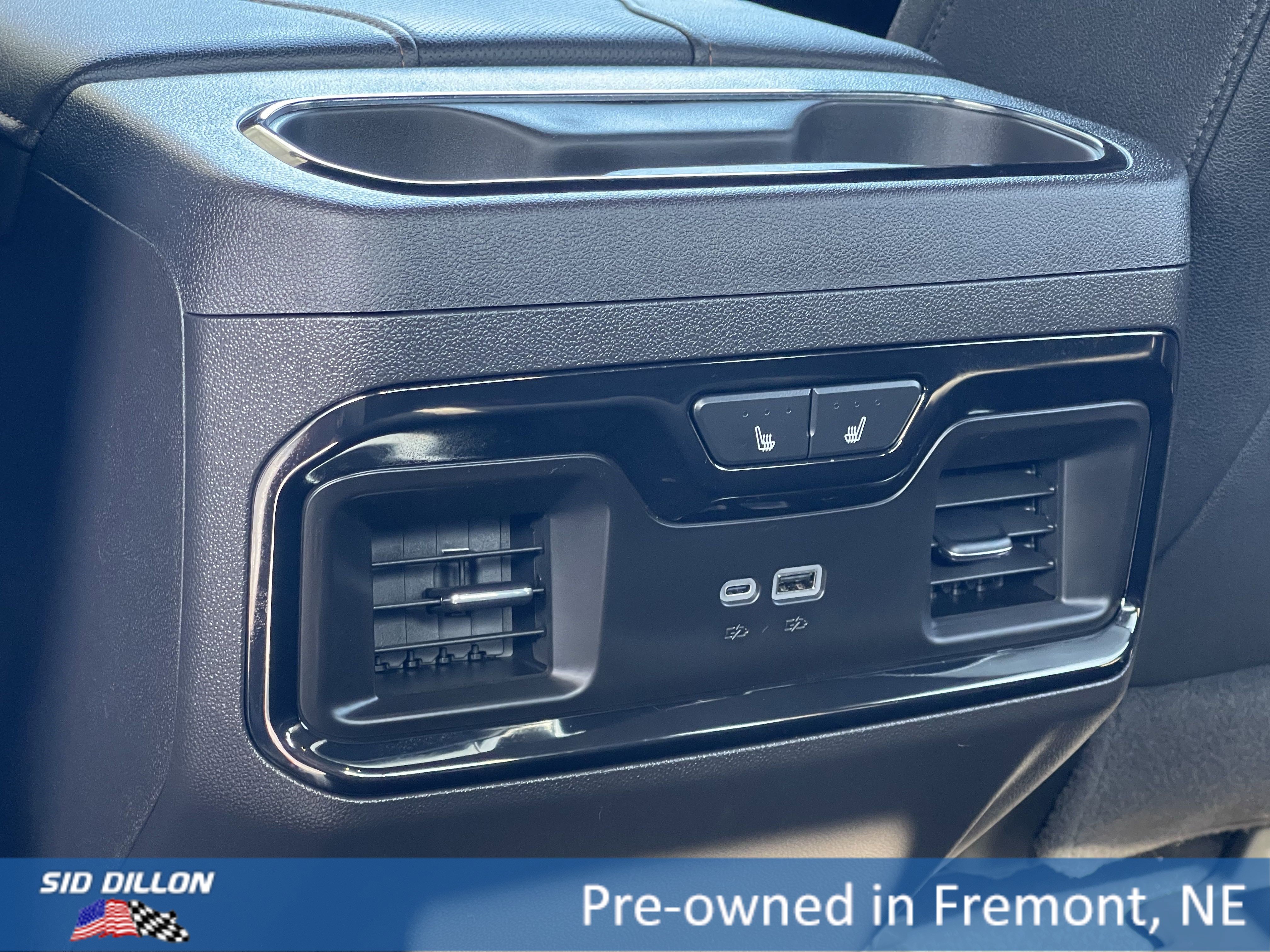 Used 2024 GMC Sierra 1500 AT4 w/ Technology Package image 11