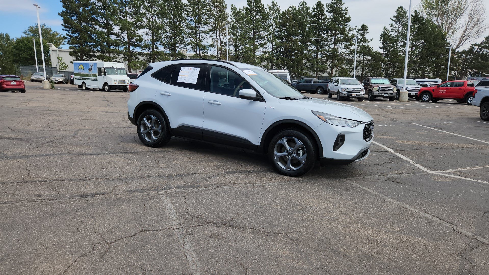 Certified 2025 Ford Escape ST-Line Select AWD/4WD image 13
