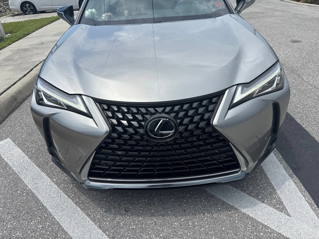 Used 2021 Lexus UX 200 w/ Premium Package FWD image 2