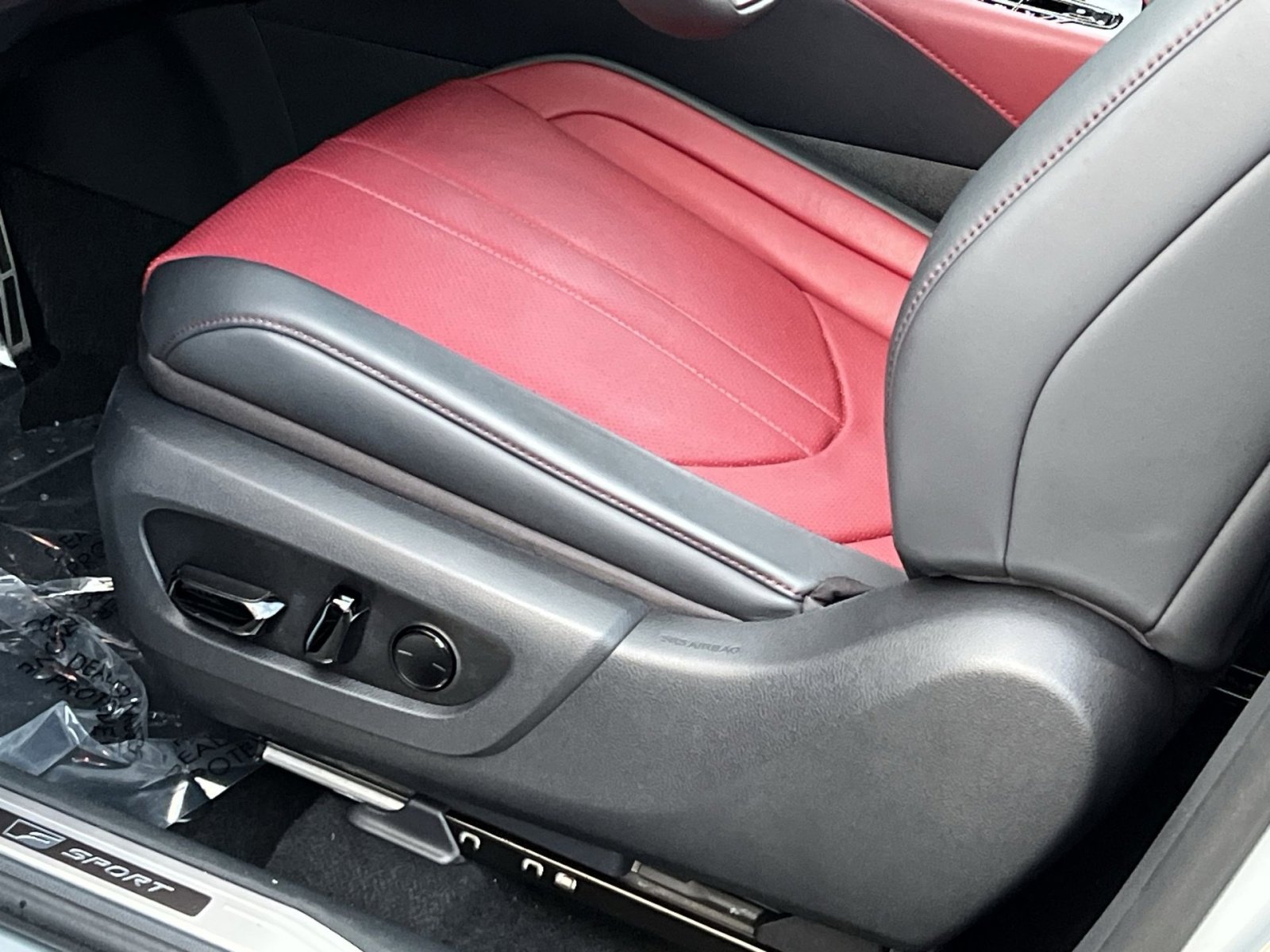 Used 2023 Lexus RX 350 F Sport image 12