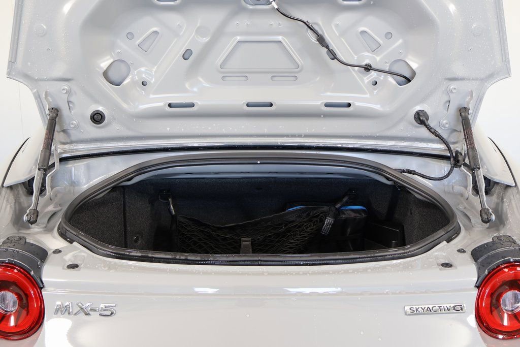 New 2026 MAZDA MX-5 Miata RF Grand Touring image 9