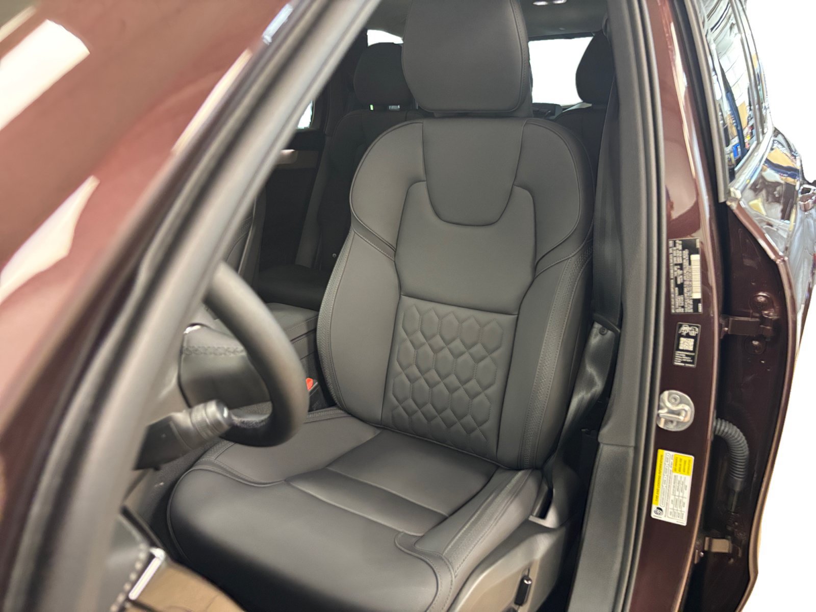 New 2026 Volvo XC90 T8 Plus w/ Protection Package Premier AWD/4WD image 41