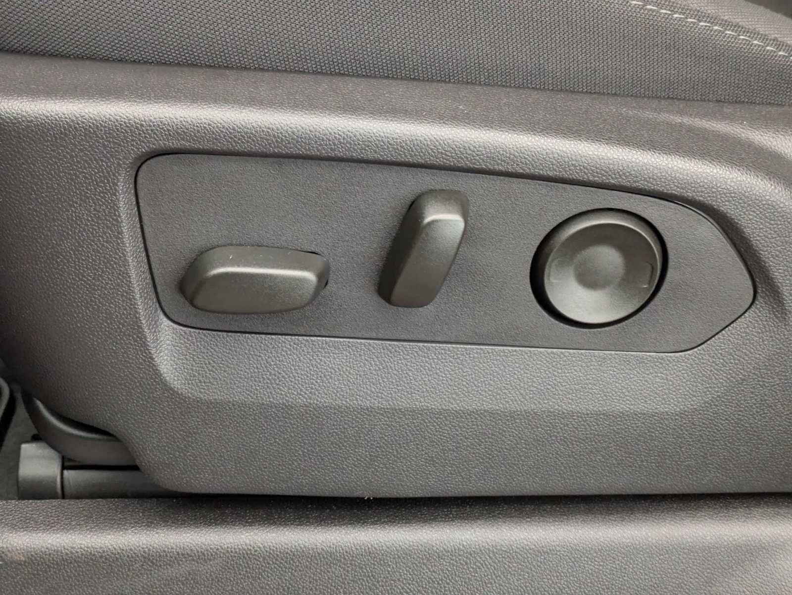 Used 2025 Chevrolet Silverado 1500 Custom w/ Rally Edition image 19