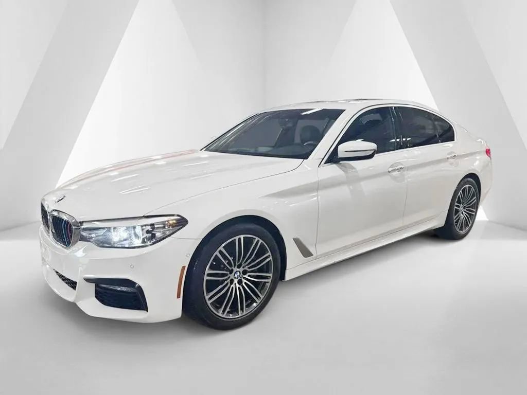 Used 2018 BMW 530i xDrive 530i xDrive image 3