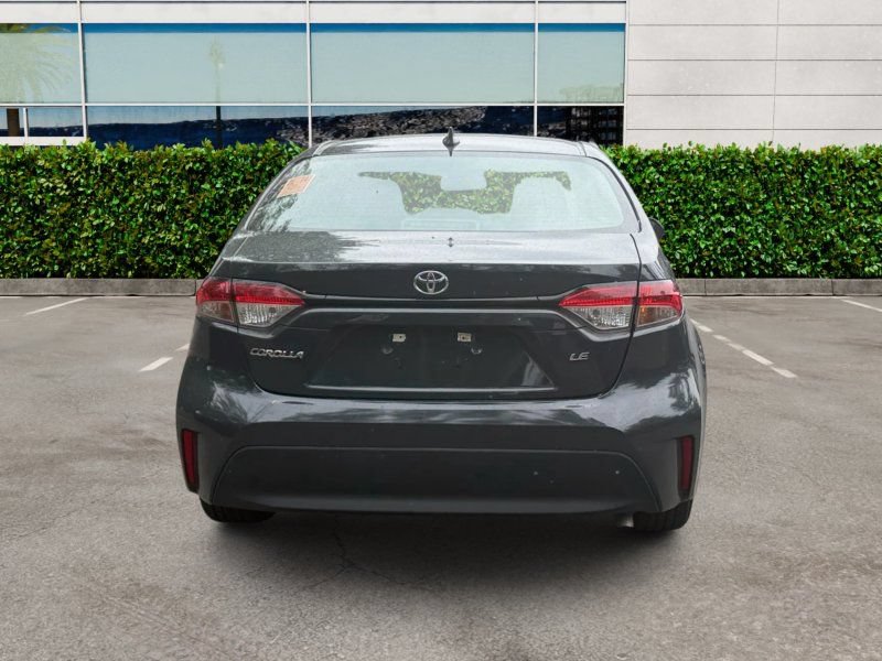 Used 2024 Toyota Corolla LE FWD image 3