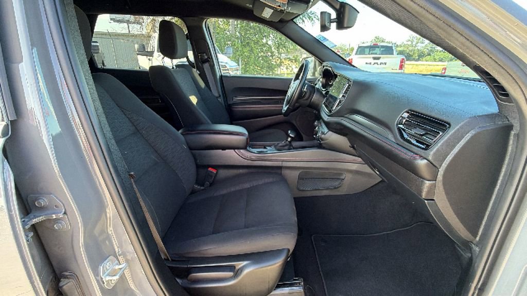 Used 2025 Dodge Durango GT AWD/4WD image 29