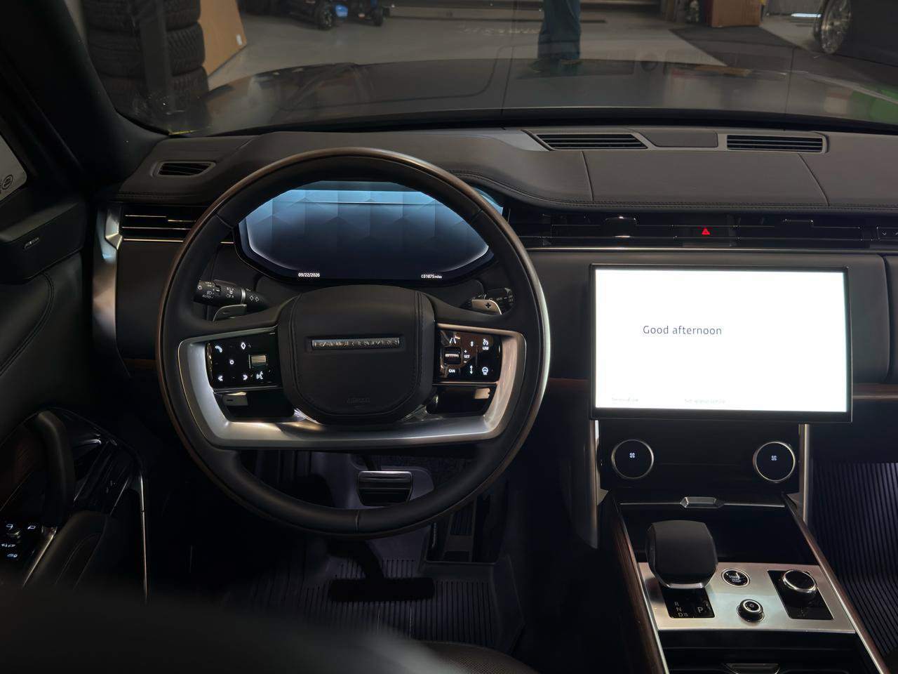 Used 2023 Land Rover Range Rover Long Wheelbase SE AWD/4WD image 15