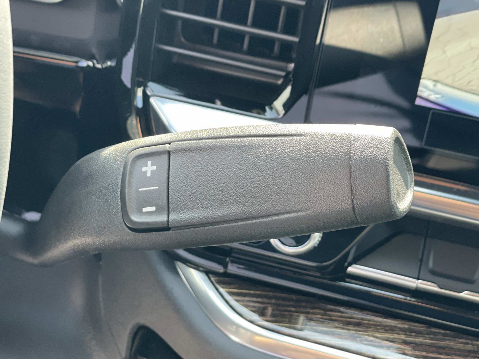 New 2026 GMC Sierra 1500 Elevation image 16