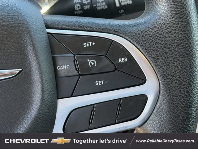 Used 2021 Chrysler Voyager LX FWD image 15