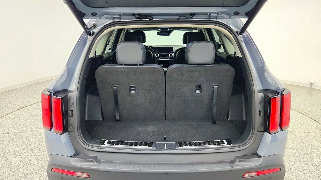 Used 2023 Kia Sorento SX Prestige AWD/4WD image 24