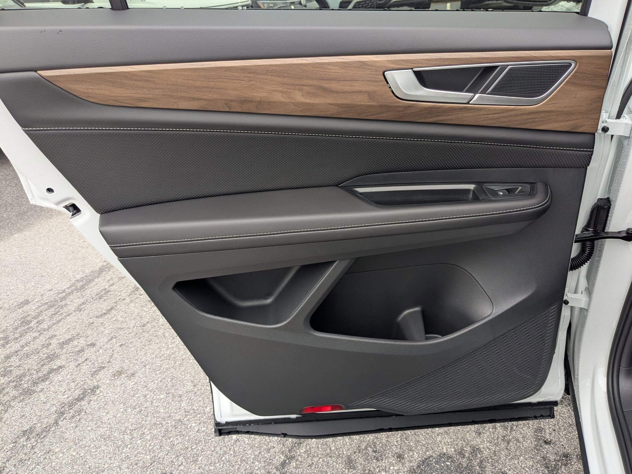 New 2026 Volkswagen Atlas SE AWD/4WD image 25