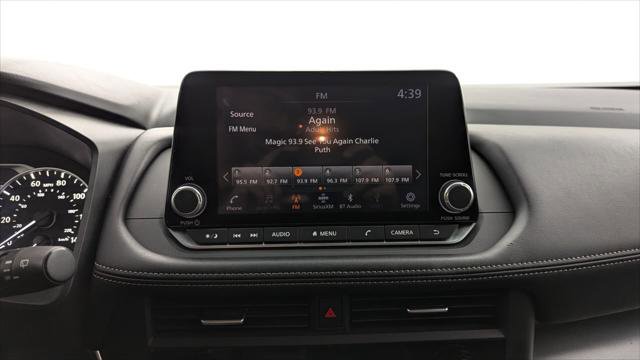 Used 2024 Nissan Rogue SV image 27