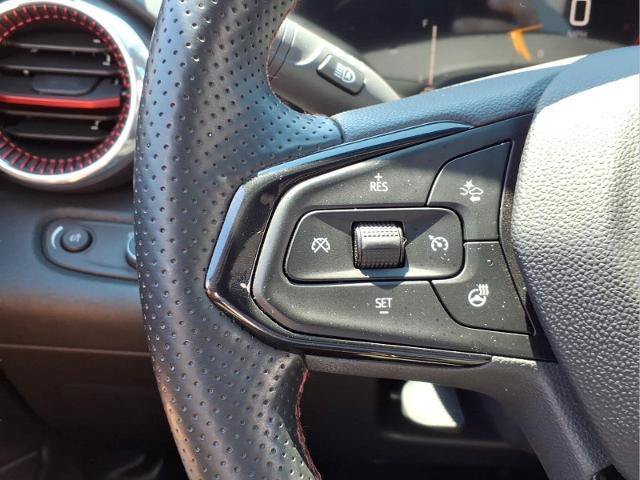 Used 2024 Chevrolet Trax RS w/ Sunroof Package FWD image 16