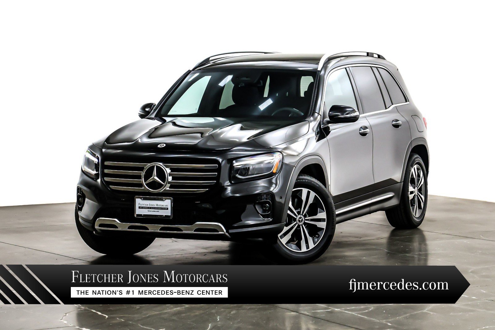 Certified 2025 Mercedes-Benz GLB 250 image 1