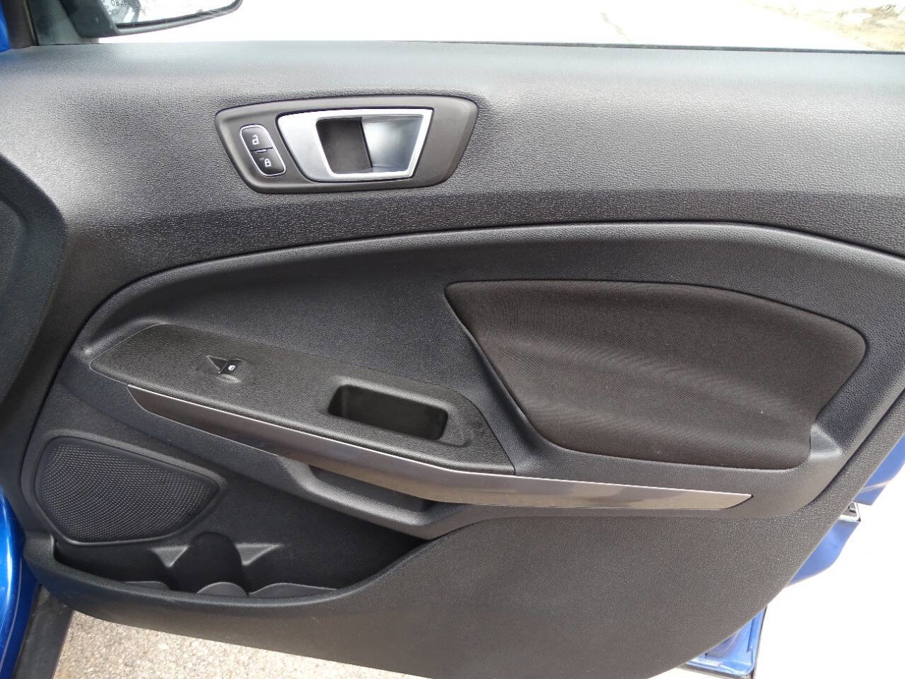Used 2019 Ford EcoSport SE image 38