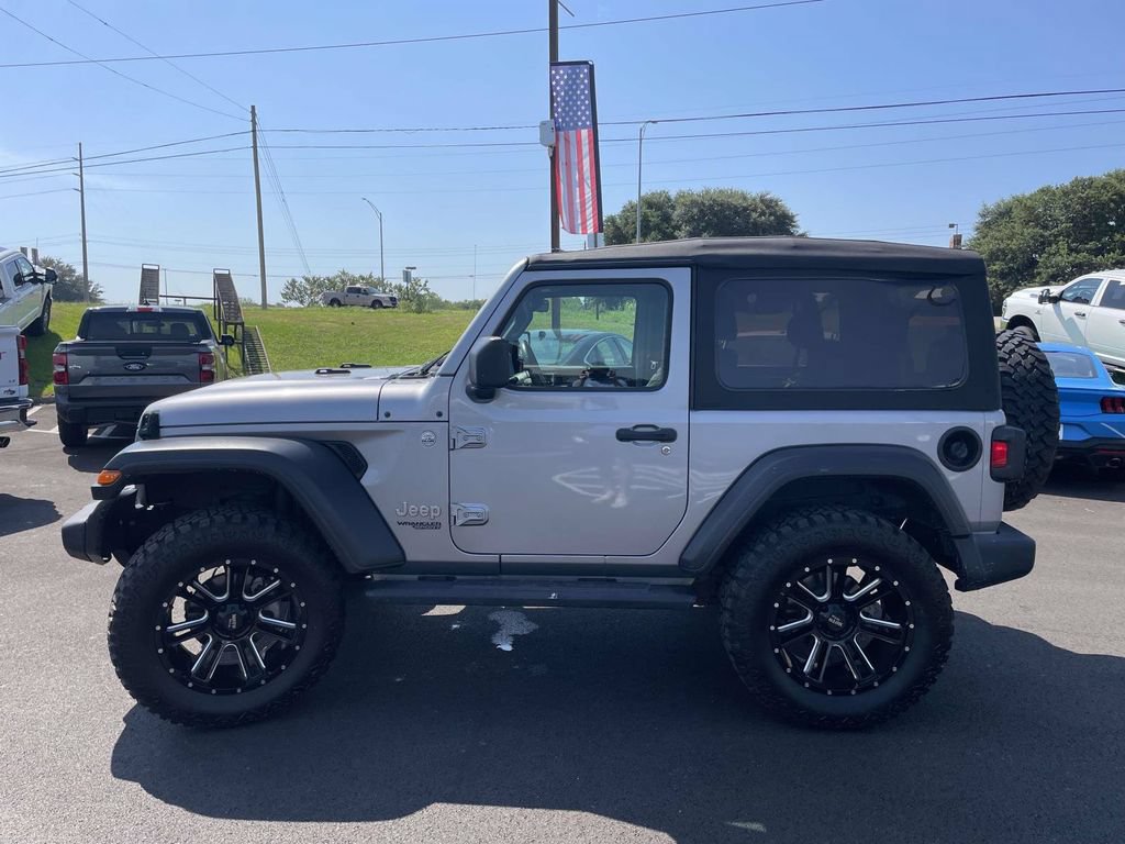Used 2021 Jeep Wrangler Sport AWD/4WD image 6