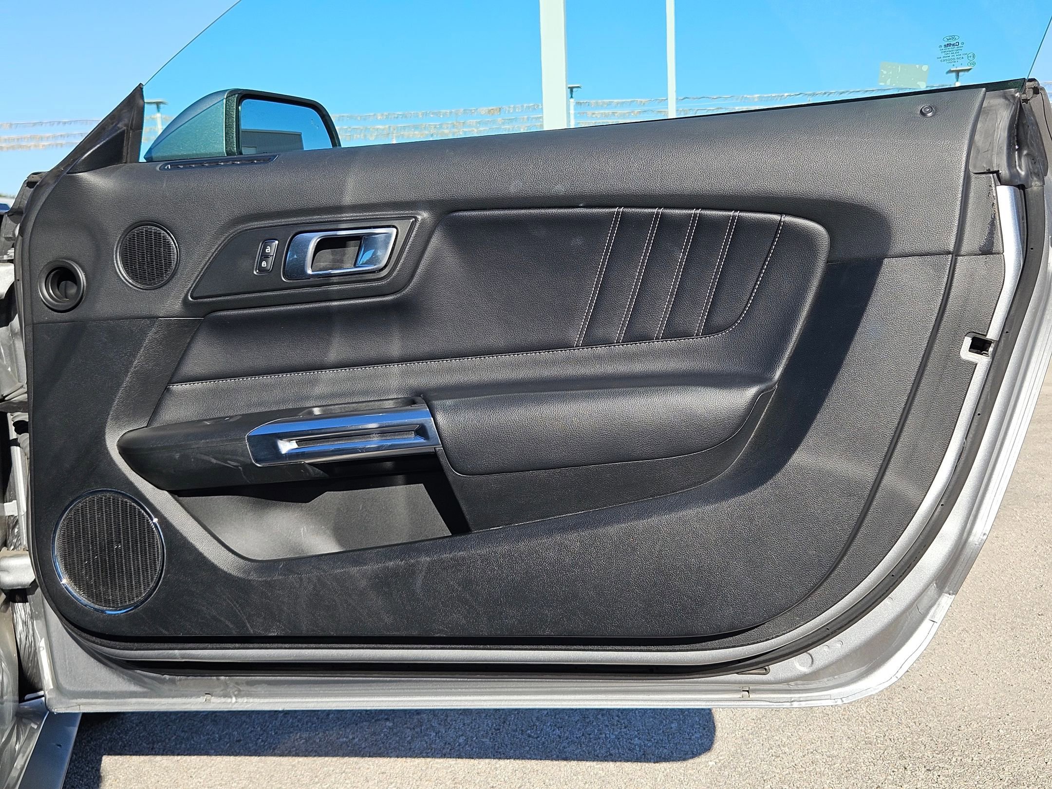 Used 2023 Ford Mustang Premium image 28