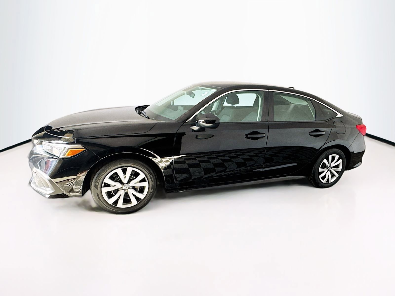 Used 2023 Honda Civic LX image 4