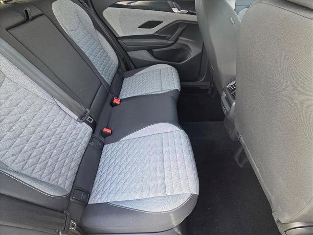 Used 2025 Volkswagen Tiguan S image 18