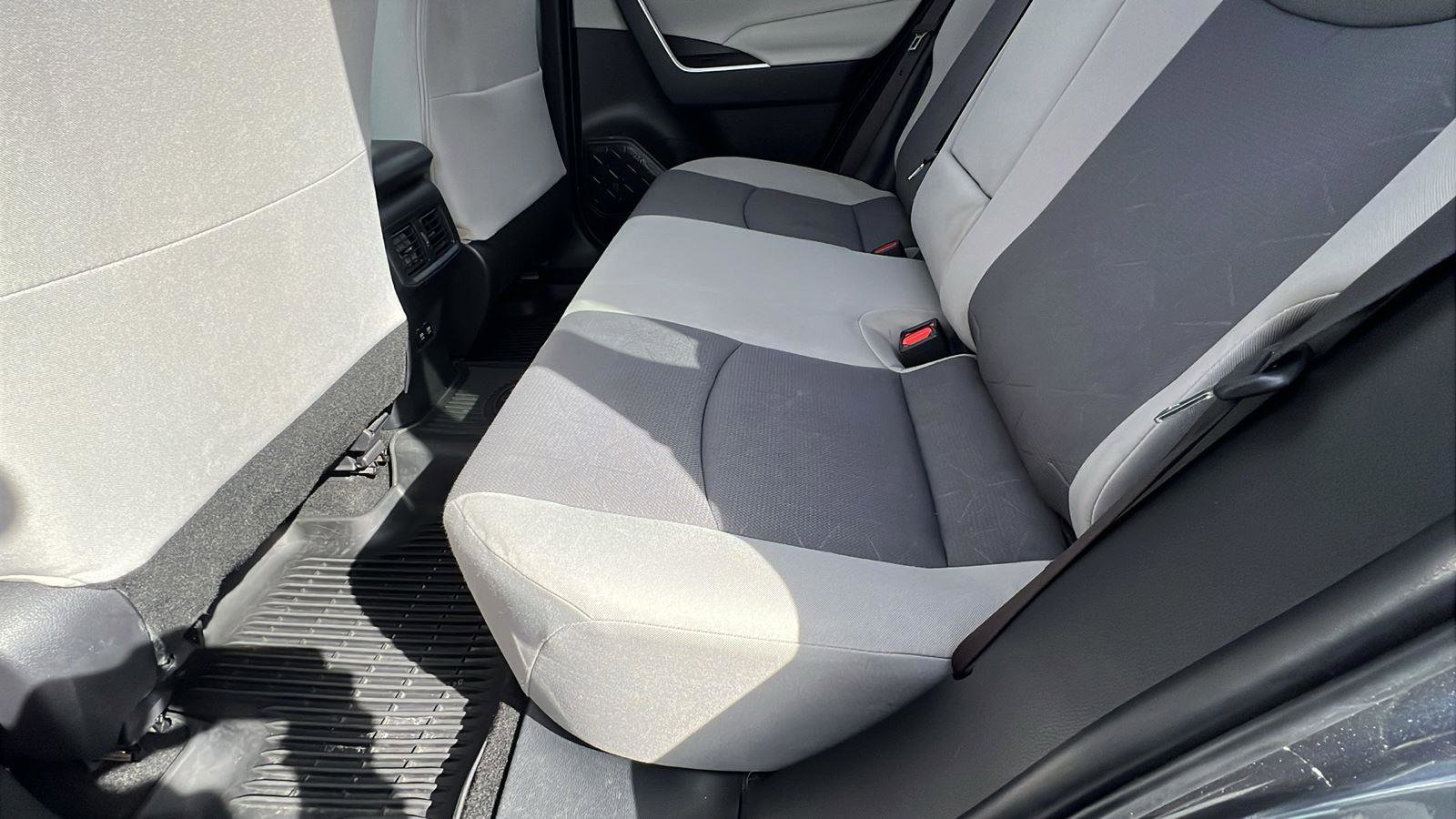 Used 2019 Toyota RAV4 XLE w/ Convenience Package image 17