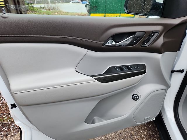 Used 2023 GMC Acadia SLT w/ Preferred Package image 12