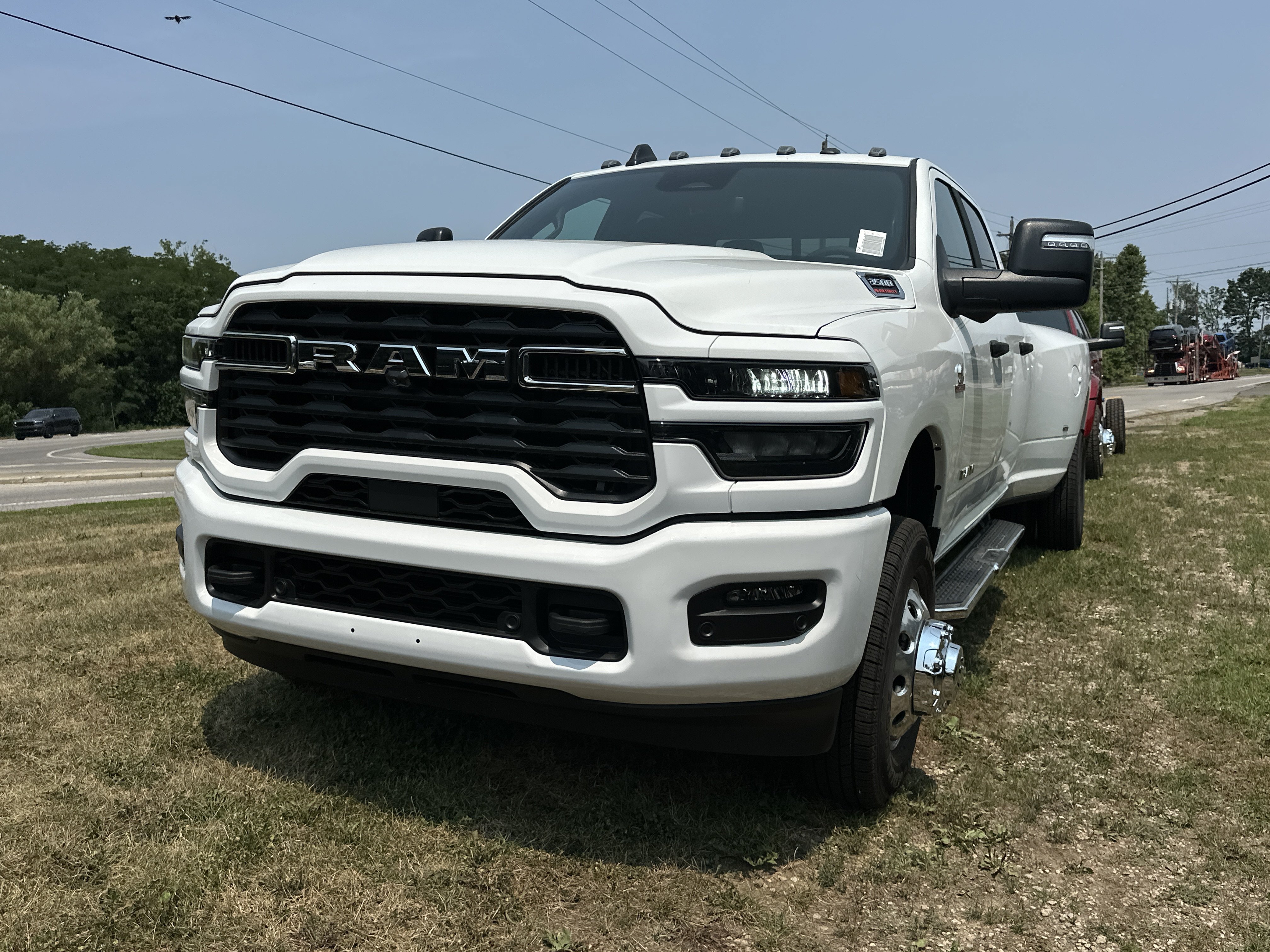 New 2026 RAM 3500 Big Horn AWD/4WD image 25