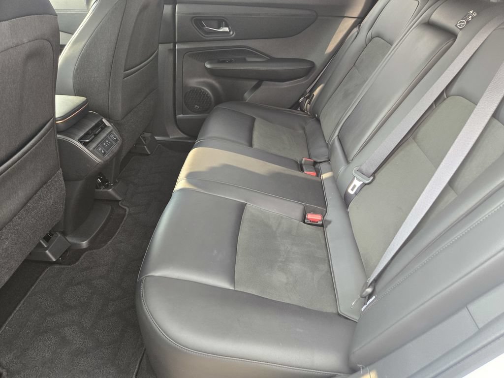 Certified 2024 Nissan Ariya FWD image 10