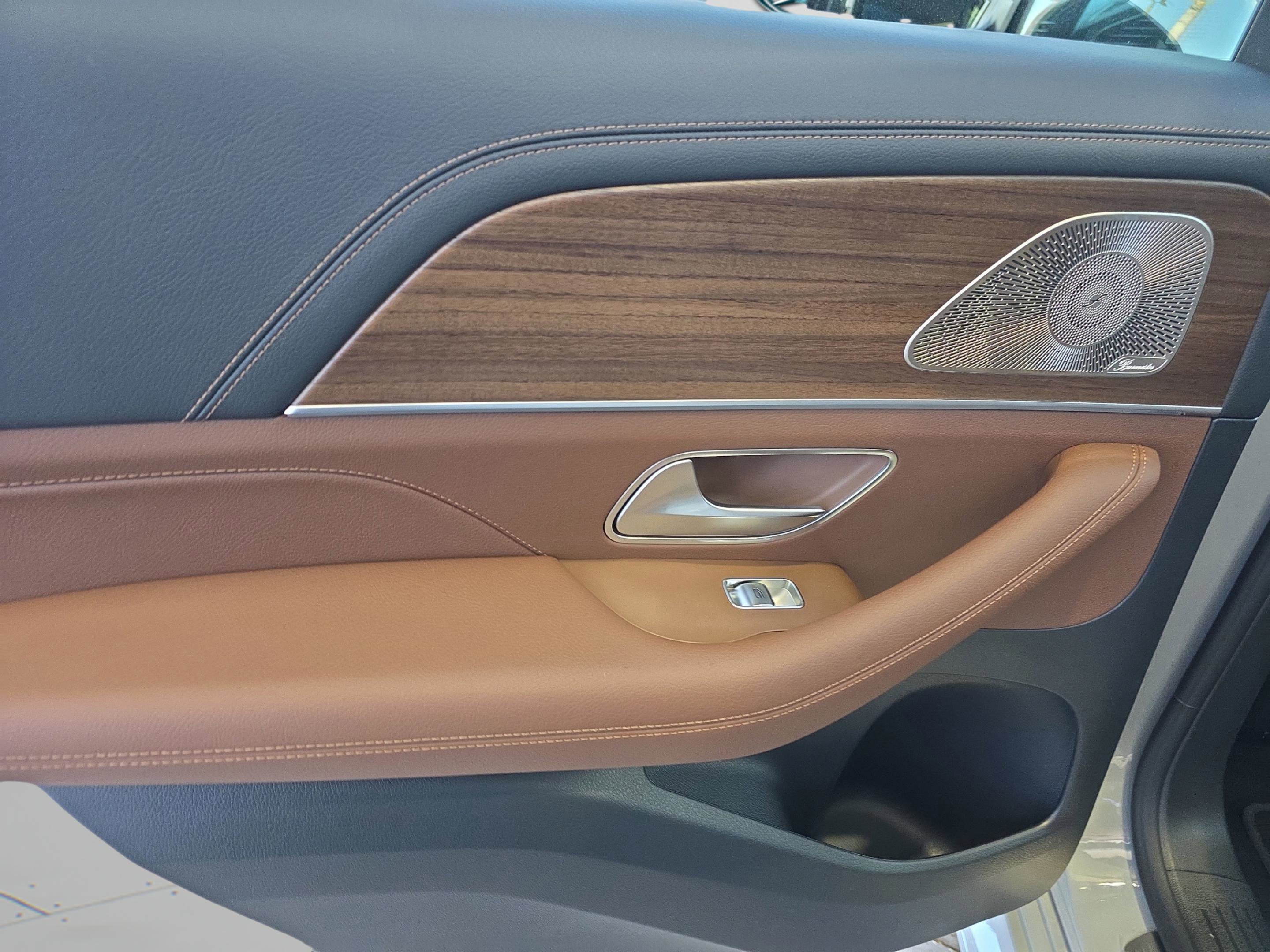 Certified 2026 Mercedes-Benz GLE 580 4MATIC image 11