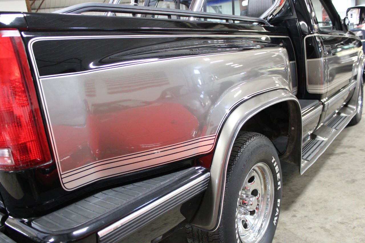Used 1990 Chevrolet Silverado 1500 2WD Regular Cab image 12