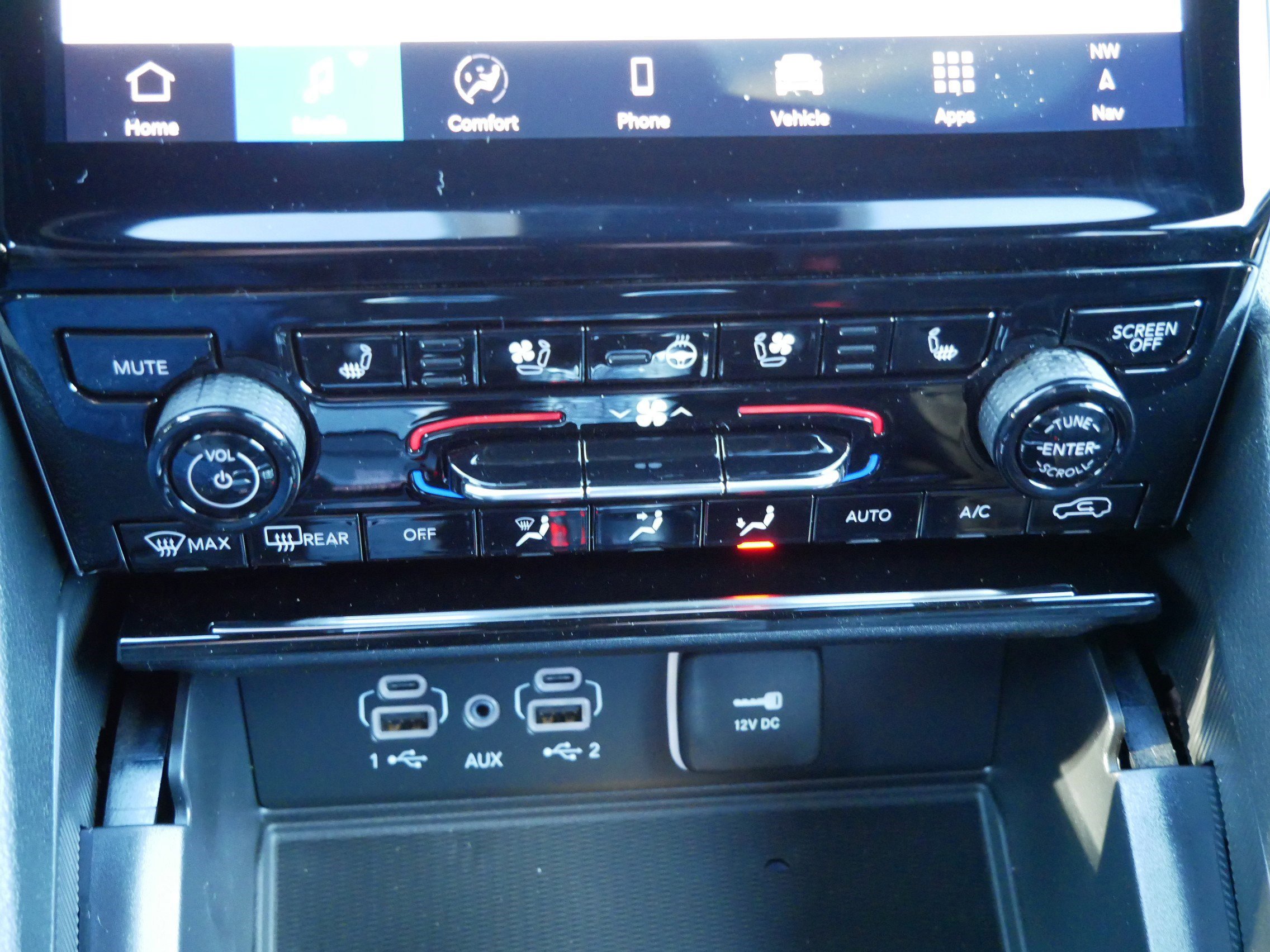 New 2025 Jeep Grand Cherokee Limited w/ Luxury Tech Group II image 18