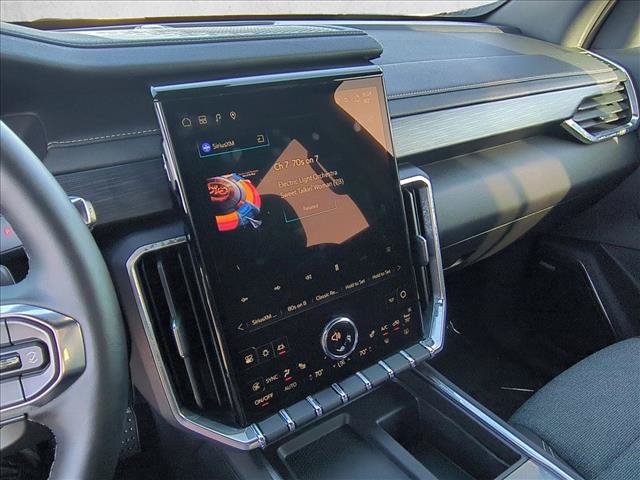 Used 2025 GMC Acadia Elevation AWD/4WD image 14