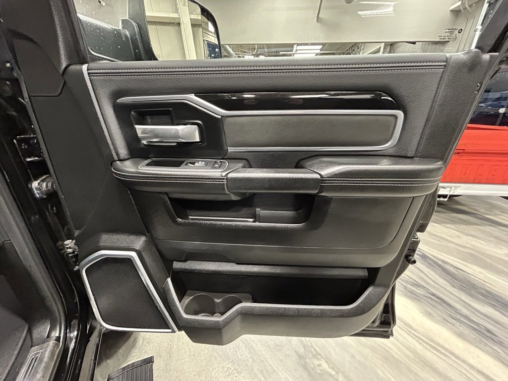 Used 2020 RAM 2500 Laramie w/ Night Edition image 41