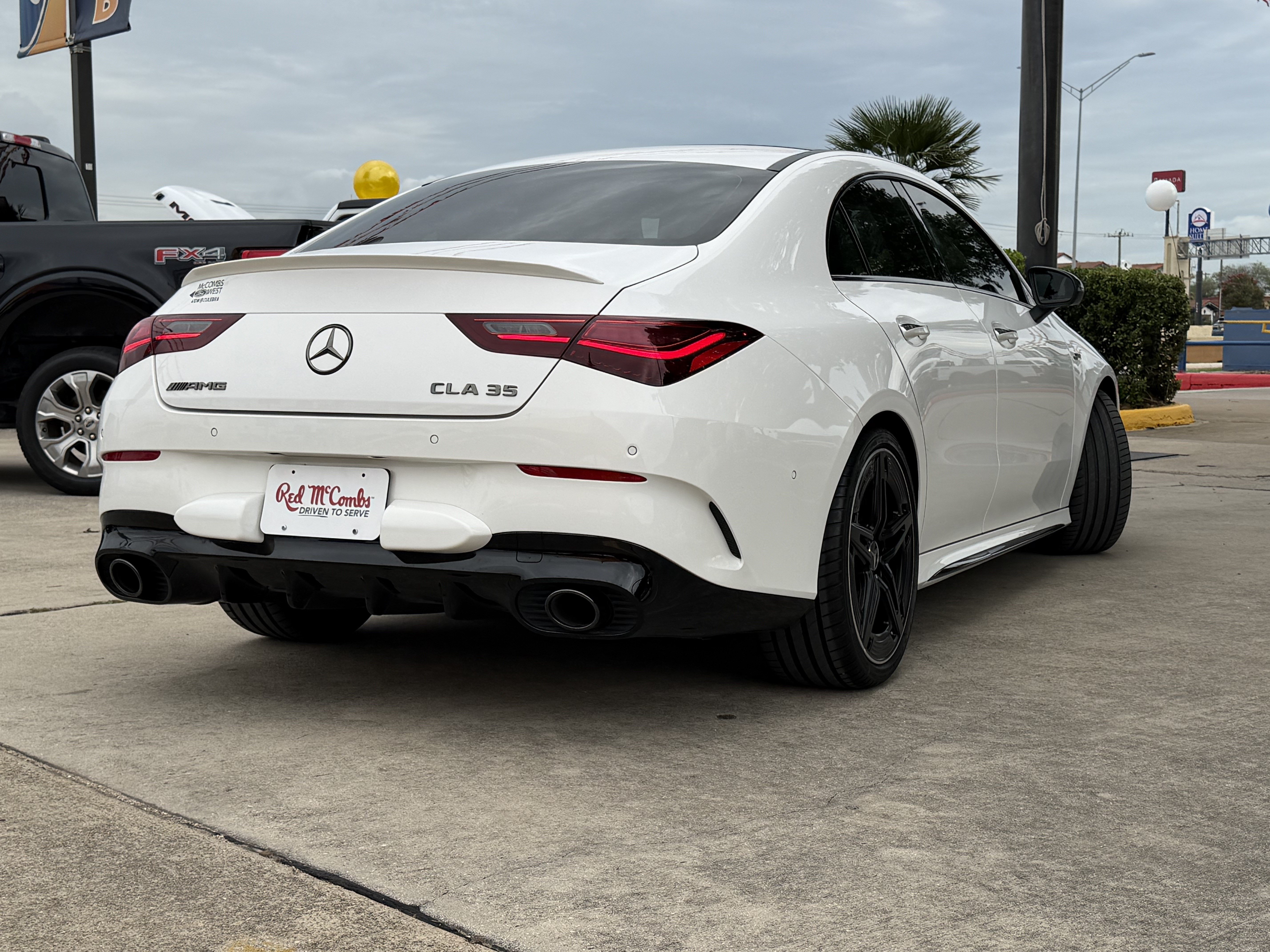 Used 2025 Mercedes-Benz CLA 35 AMG 4MATIC image 7