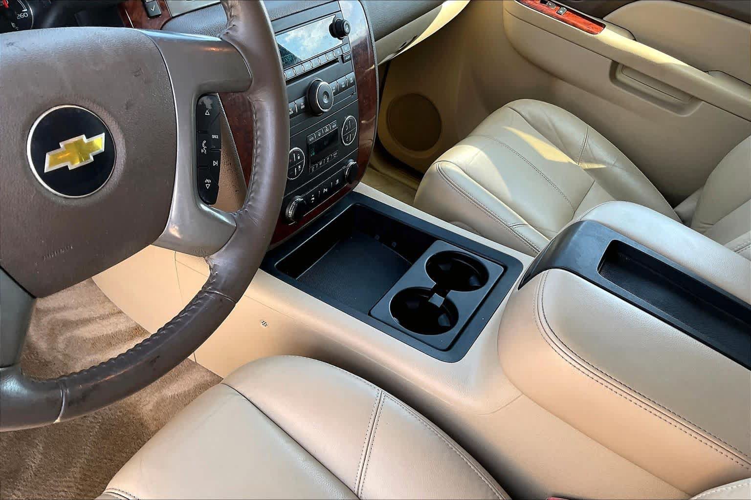 Used 2011 Chevrolet Tahoe LT w/ Texas Edition RWD image 11