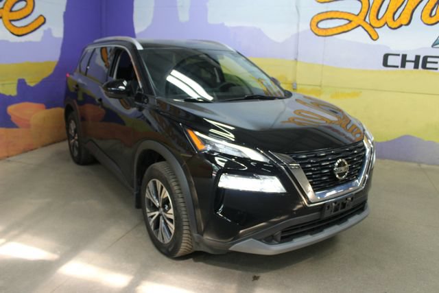 Used 2021 Nissan Rogue SV FWD image 2