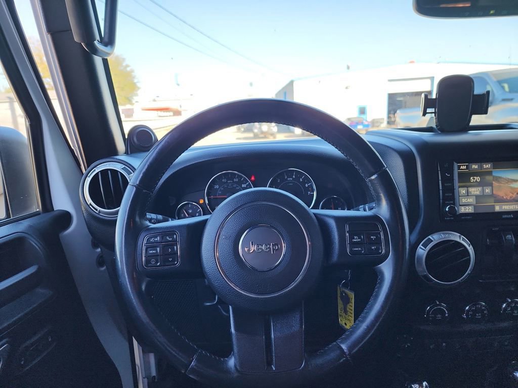 Used 2013 Jeep Wrangler Rubicon w/ PWR Convenience Group image 16