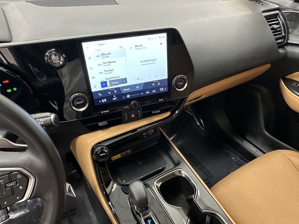 Used 2025 Lexus NX 250 FWD w/ Premium Package image 30