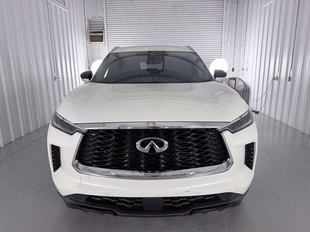 Certified 2023 INFINITI QX60 Luxe w/ Vision Package FWD image 2