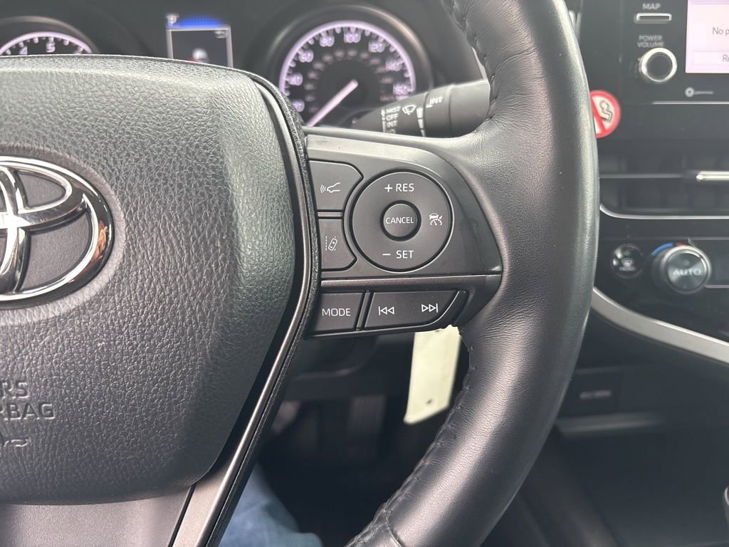 Used 2024 Toyota Camry SE w/ Cold Weather Package FWD image 20