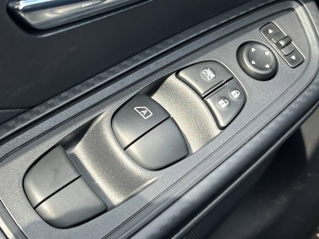 New 2025 Nissan Versa SV w/ Trunk Package image 18
