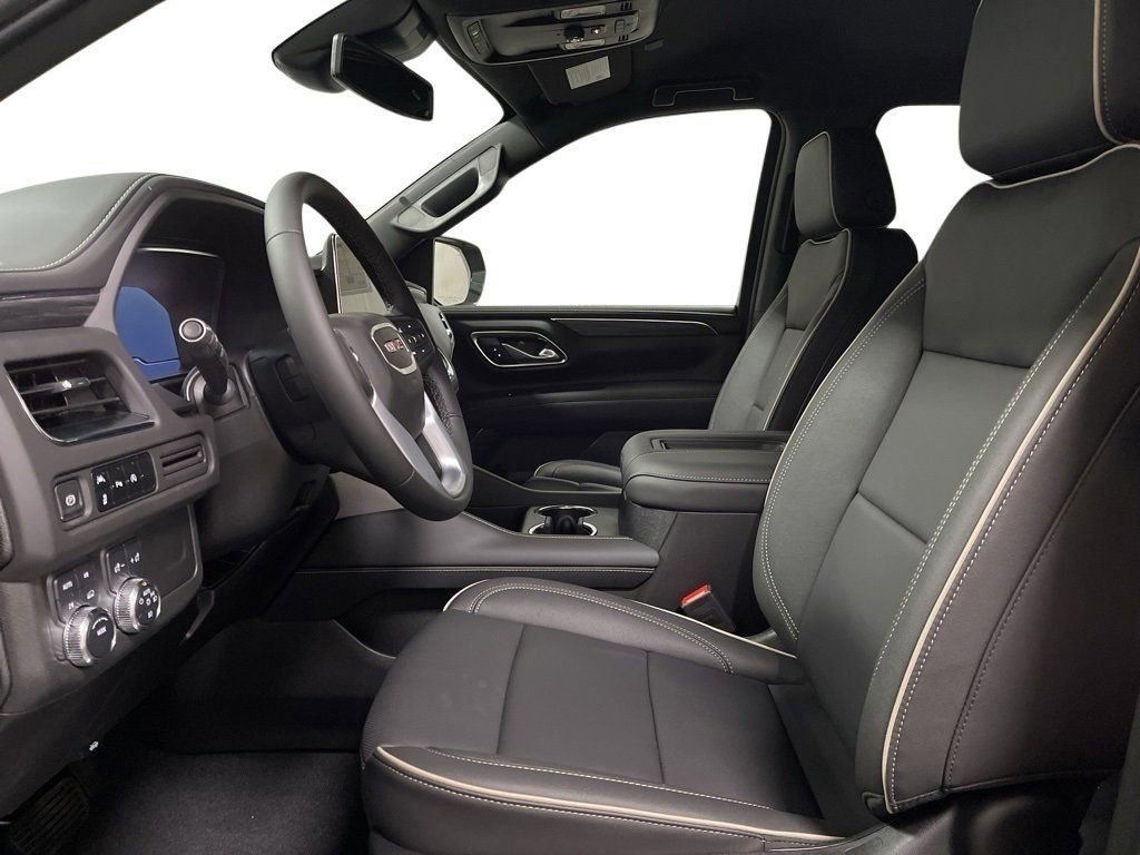 Used 2024 GMC Yukon XL SLT image 8