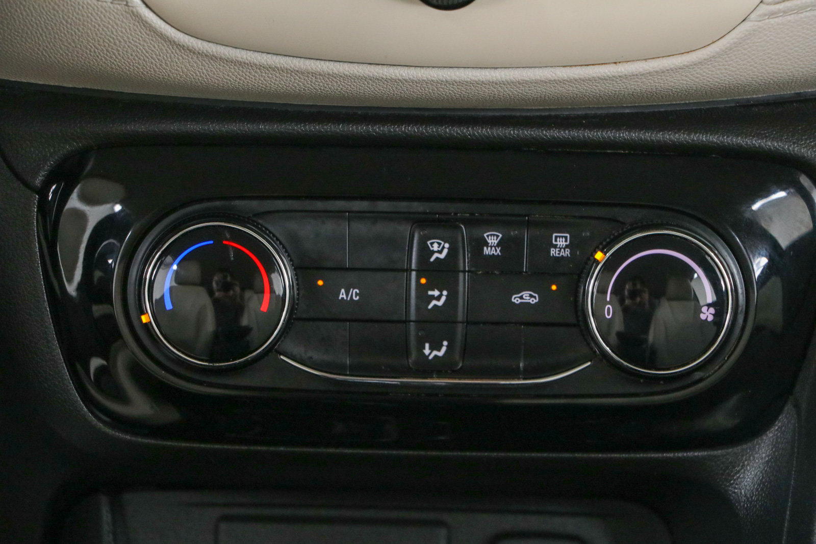 Used 2020 Buick Encore GX Preferred FWD image 20